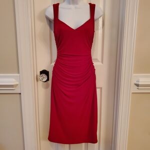 Sophiticated Red Cocktail Dress With Ruching By Laundry/ Shelli Segal Size 6